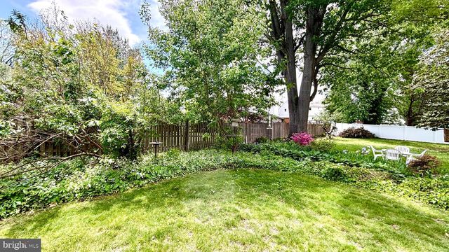 101 HARVEST RD, Cherry Hill, NJ 08002