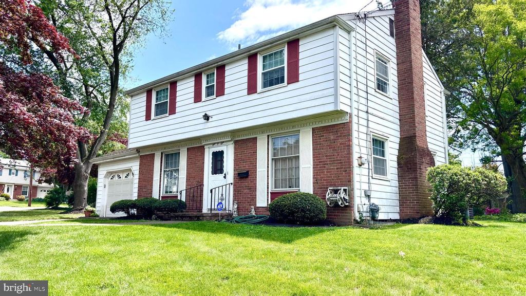 101 HARVEST RD, Cherry Hill, NJ 08002