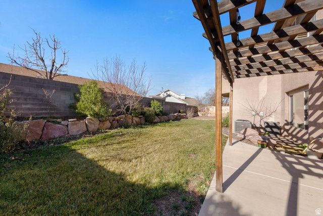 2274 S MOUNTAIN VIEW CIR, St. George, UT 84790