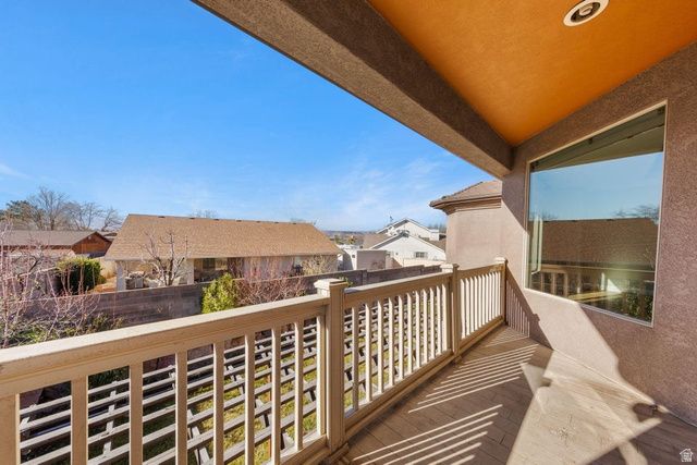 2274 S MOUNTAIN VIEW CIR, St. George, UT 84790