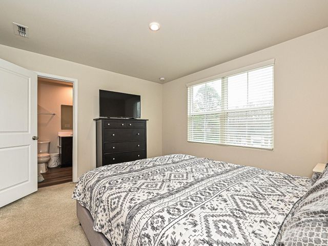 2037 Langer Street, Charlotte, NC 28214