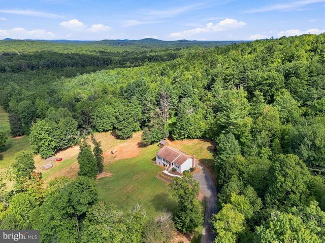 452 ROCKY HILL LN, Reva, VA 22735
