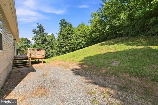 452 ROCKY HILL LN, Reva, VA 22735