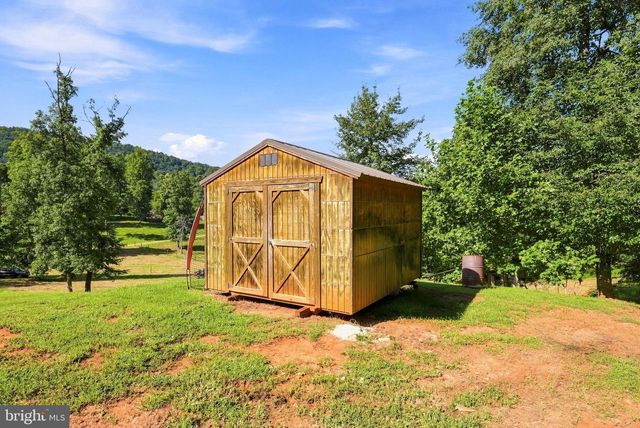 452 ROCKY HILL LN, Reva, VA 22735