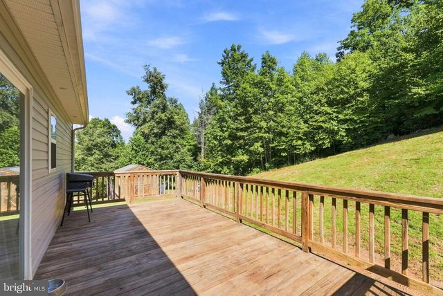 452 ROCKY HILL LN, Reva, VA 22735