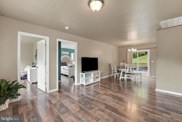 452 ROCKY HILL LN, Reva, VA 22735