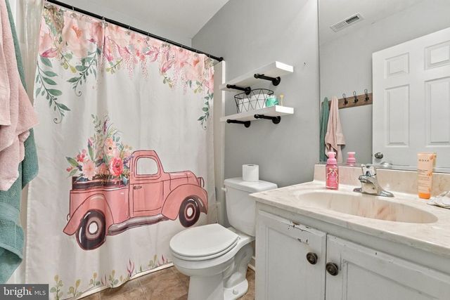 452 ROCKY HILL LN, Reva, VA 22735