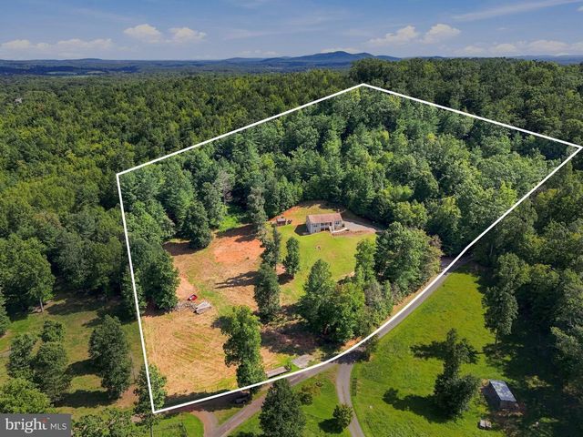 452 ROCKY HILL LN, Reva, VA 22735