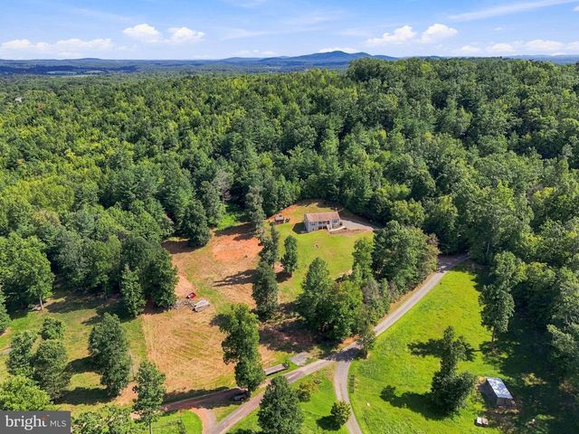 452 ROCKY HILL LN, Reva, VA 22735