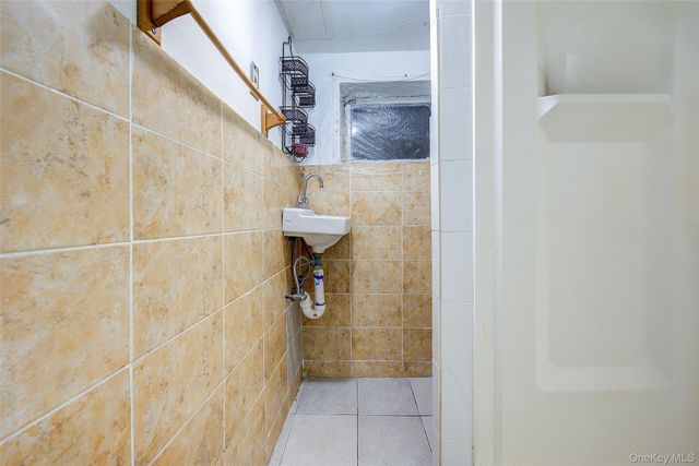 150 Ridgewood Avenue, Brooklyn, NY 11208