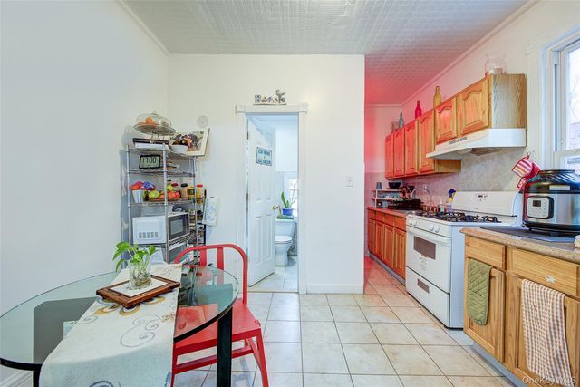 150 Ridgewood Avenue, Brooklyn, NY 11208