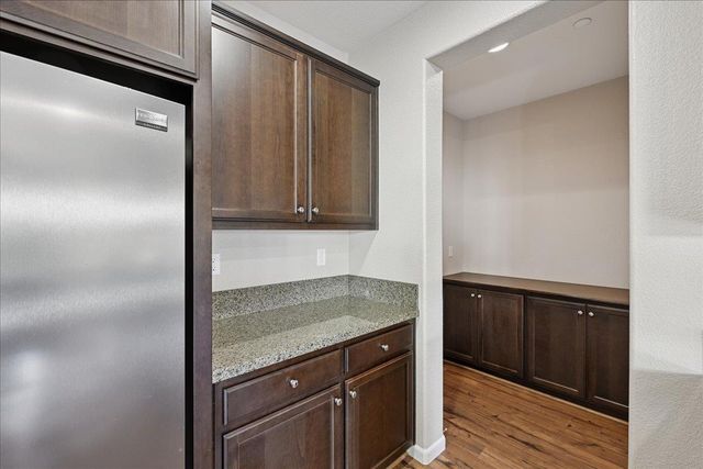 706 Wagon Trail Way, Rocklin, CA 95765