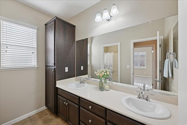 706 Wagon Trail Way, Rocklin, CA 95765