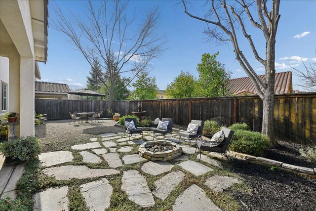 706 Wagon Trail Way, Rocklin, CA 95765