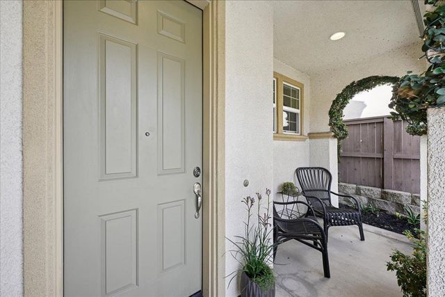 706 Wagon Trail Way, Rocklin, CA 95765