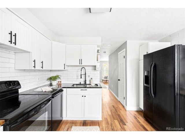 6550 W 14th Ave 36, Lakewood, CO 80214