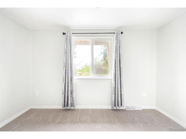 6550 W 14th Ave 36, Lakewood, CO 80214