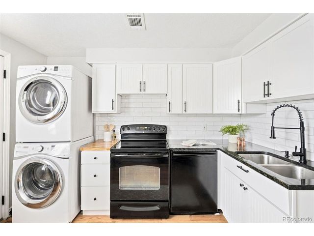 6550 W 14th Ave 36, Lakewood, CO 80214