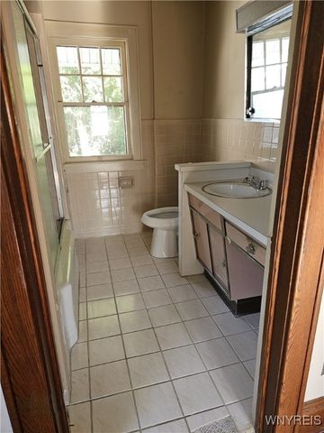 24 Eagle Street, Jamestown, NY 14701