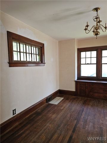 24 Eagle Street, Jamestown, NY 14701