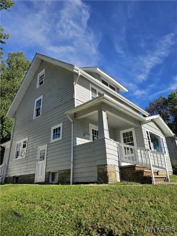 24 Eagle Street, Jamestown, NY 14701