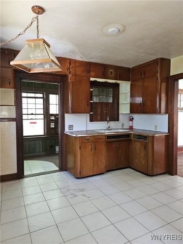 24 Eagle Street, Jamestown, NY 14701