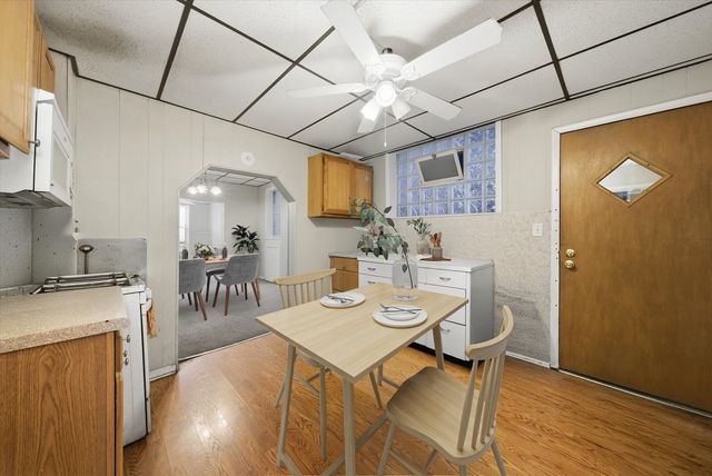 2924 S Princeton Avenue, Chicago, IL 60616