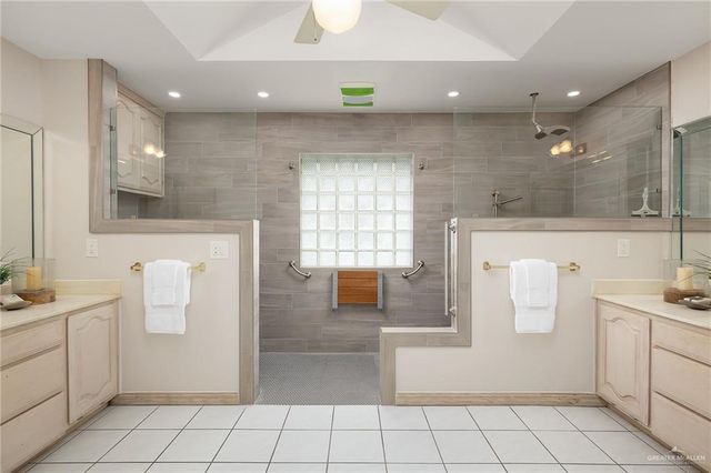 320 Thunderbird Avenue W, Mcallen, TX 78504