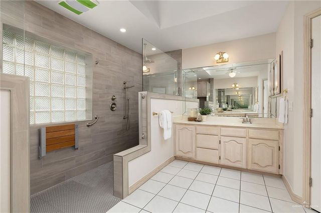 320 Thunderbird Avenue W, Mcallen, TX 78504