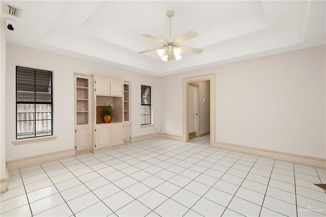 320 Thunderbird Avenue W, Mcallen, TX 78504