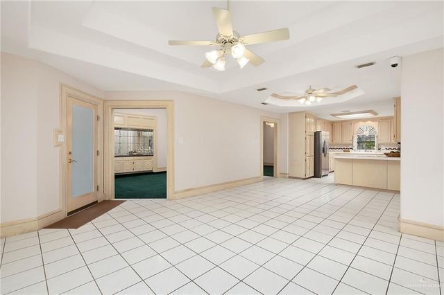320 Thunderbird Avenue W, Mcallen, TX 78504