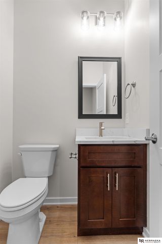 9127 Hillcrest Trail, Lincoln, NE 68520