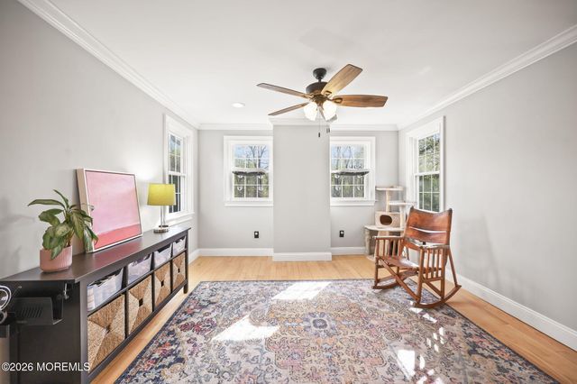 33 Memorial Parkway, Atlantic Highlands, NJ 07716