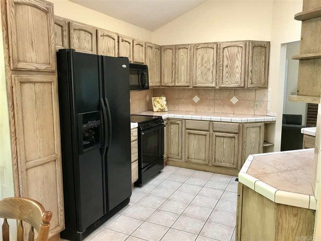 2 Winthrop rd Road, Morrilton, AR 72110