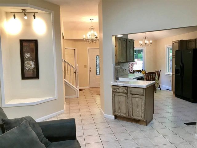 2 Winthrop rd Road, Morrilton, AR 72110