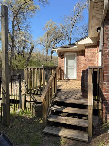 2 Winthrop rd Road, Morrilton, AR 72110