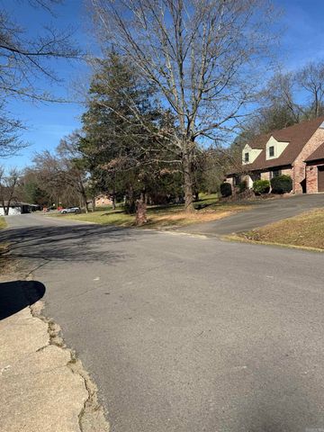 2 Winthrop rd Road, Morrilton, AR 72110