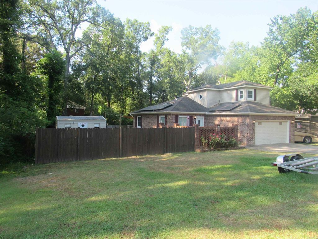 2 Winthrop rd Road, Morrilton, AR 72110