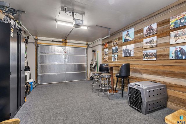 322 Macey Ave, Harrisburg, SD 57032