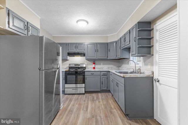 56 WERT AVE, Hamilton, NJ 08610