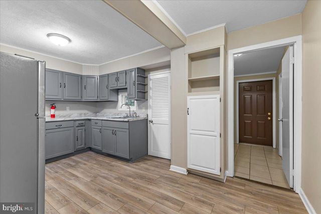 56 WERT AVE, Hamilton, NJ 08610