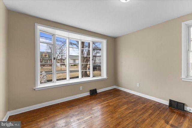 56 WERT AVE, Hamilton, NJ 08610