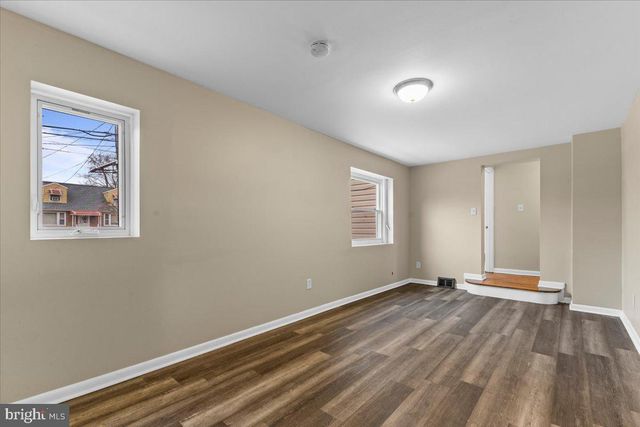 56 WERT AVE, Hamilton, NJ 08610