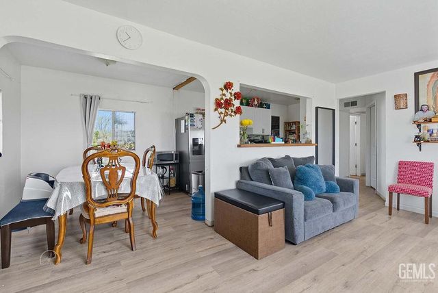 4221 Roxy Lane, Shafter, CA 93263