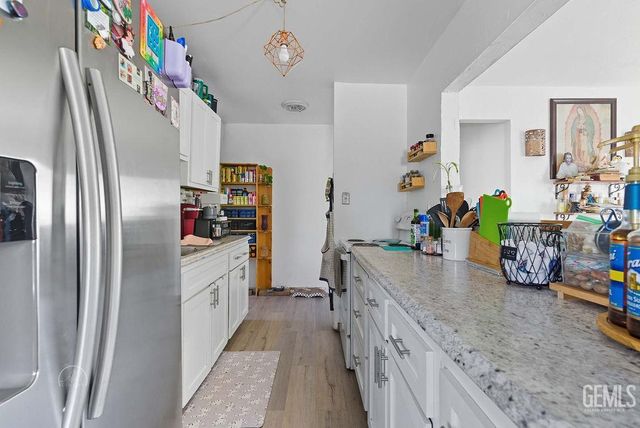 4221 Roxy Lane, Shafter, CA 93263