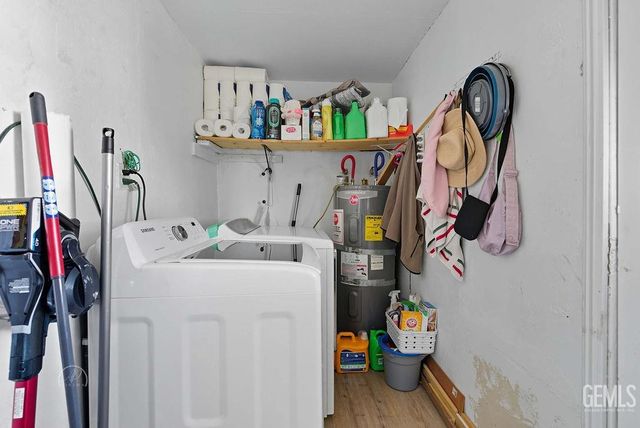 4221 Roxy Lane, Shafter, CA 93263