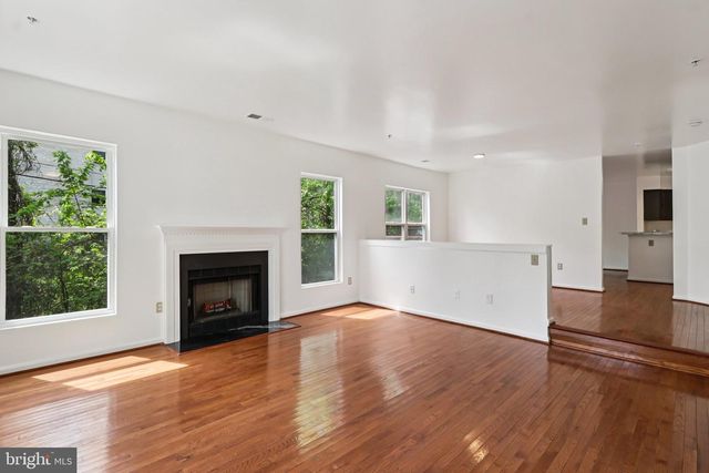 3723 POGONIA CT, Hyattsville, MD 20784