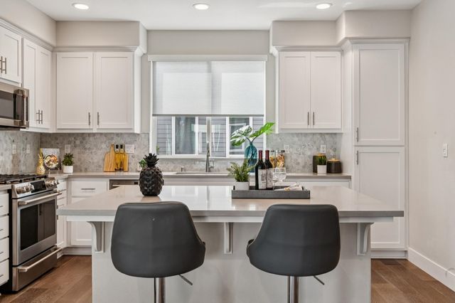 1426 Seawind Dr, Richmond, CA 94804