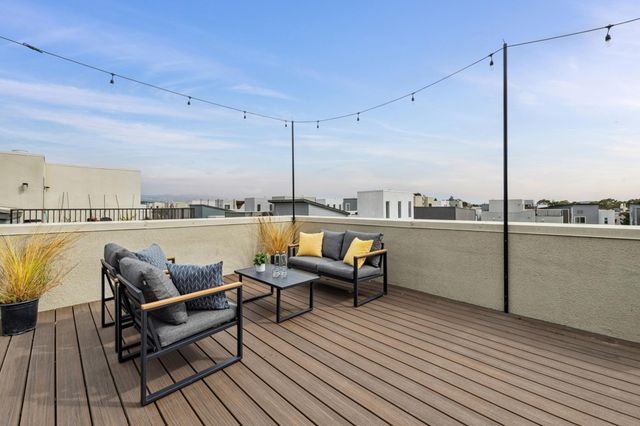 1426 Seawind Dr, Richmond, CA 94804