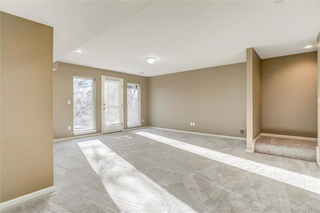 1231 N 131st Terrace, Kansas City, KS 66109